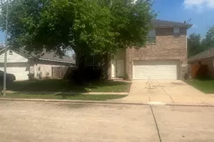 16315 Woma Ct, Sugar Land, TX 77498 - Photo 3