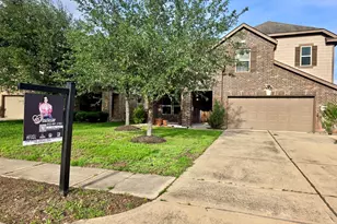 3145 Morgan Meadow Ln, Pearland, TX 77584 - Photo 3