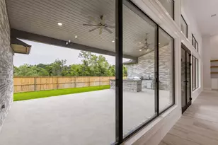 2044 Pebble Bnd Dr, College Station, TX 77845 - Photo 23