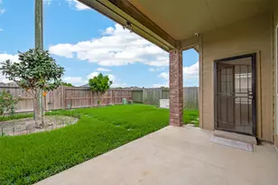 11719 Bollinger Park Ct, Houston, TX 77047 - Photo 3