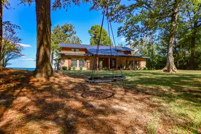 169 Cheyenne, Zavalla, TX 75980 - Photo 39