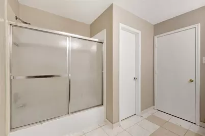 11019 Cayman Mist Drive, Houston, TX 77075 - Photo 21