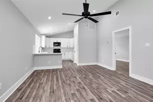 101 April Point Pl, Conroe, TX 77356 - Photo 21