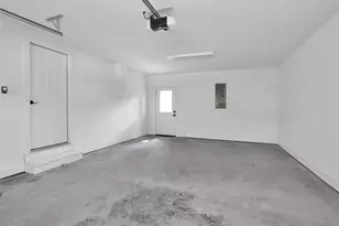 101 April Point Pl, Conroe, TX 77356 - Photo 17