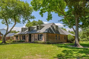 1517 19th Ave N, Texas City, TX 77590 - Photo 3
