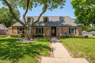 1517 19th Ave N, Texas City, TX 77590 - Photo 1