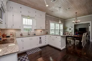 210 W Calhoun St, El Campo, TX 77437 - Photo 15