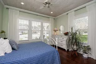 210 W Calhoun St, El Campo, TX 77437 - Photo 7