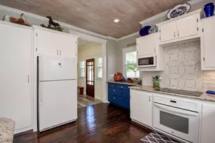 210 W Calhoun St, El Campo, TX 77437 - Photo 47