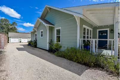 210 W Calhoun Street, El Campo, TX 77437 - Photo 39