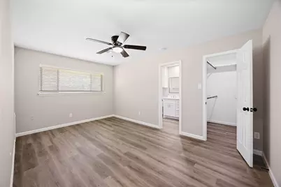 8826 Tanager Street, Houston, TX 77036 - Photo 19