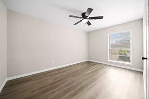 8826 Tanager St, Houston, TX 77036 - Photo 29