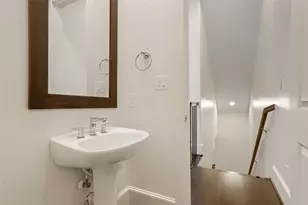 4024 Woodshire Village Estate, Houston, TX 77025 - Photo 17