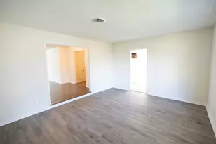 5631 Westover St, Houston, TX 77033 - Photo 3
