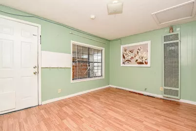 808 Morrell Street, Baytown, TX 77520 - Photo 9