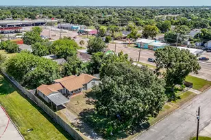 808 Morrell St, Baytown, TX 77520 - Photo 1