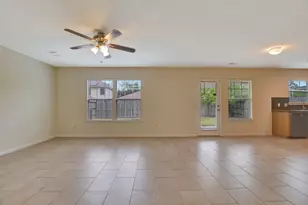 29198 Legends Green Dr, Spring, TX 77386 - Photo 9