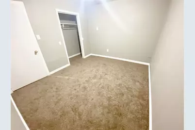 88 Gazebo Street #D, Huntsville, TX 77340 - Photo 9