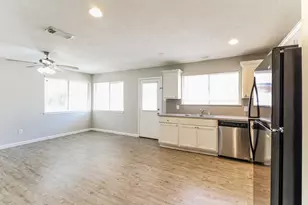 4427 Ravine Dr, Friendswood, TX 77546 - Photo 5