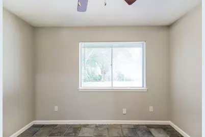 4427 Ravine Drive, Friendswood, TX 77546 - Photo 11