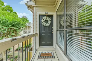 2001 Bering Dr, Houston, TX 77057 - Photo 5