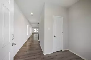 16524 Cascading Pnes Ct, Conroe, TX 77302 - Photo 3