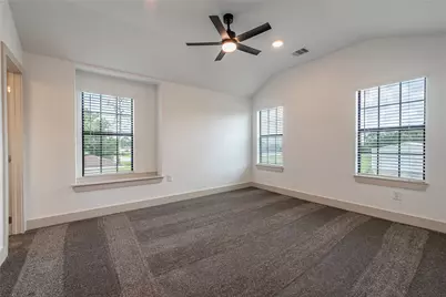 8031 Round Rock Drive, Houston, TX 77049 - Photo 27