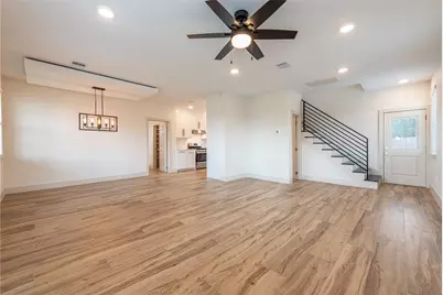 8031 Round Rock Drive, Houston, TX 77049 - Photo 15