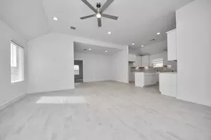 5843 Madison Trl Dr, Richmond, TX 77469 - Photo 13