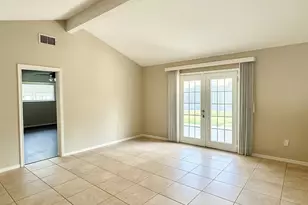 5807 Silver Frst Dr, Houston, TX 77092 - Photo 11