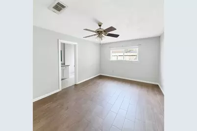 5807 Silver Forest Drive, Houston, TX 77092 - Photo 13