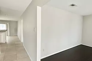 5807 Silver Frst Dr, Houston, TX 77092 - Photo 3