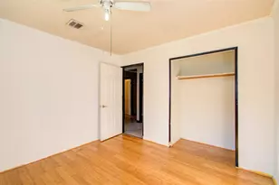 8014 Streamside Dr, Houston, TX 77088 - Photo 25