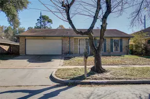 8014 Streamside Dr, Houston, TX 77088 - Photo 3