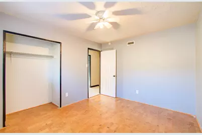 8014 Streamside Drive, Houston, TX 77088 - Photo 27