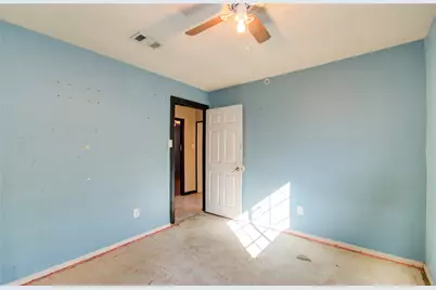 8014 Streamside Drive, Houston, TX 77088 - Photo 23