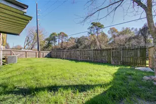 8014 Streamside Dr, Houston, TX 77088 - Photo 41