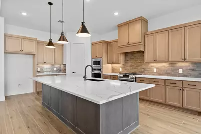 12226 Denham Drive, Mont Belvieu, TX 77523 - Photo 9