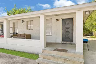 10526 Palestine St, Jacinto City, TX 77029 - Photo 3