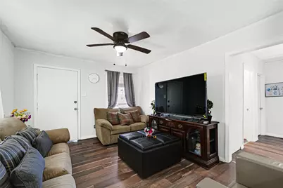 10526 Palestine Street, Jacinto City, TX 77029 - Photo 9