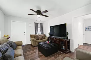 10526 Palestine St, Jacinto City, TX 77029 - Photo 9