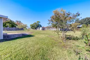 3020 2nd Ave N, Texas City, TX 77590 - Photo 45