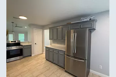 5525 Main Street, Santa Fe, TX 77510 - Photo 9