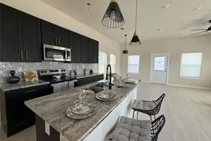 219 S 7th St, Beasley, TX 77417 - Photo 3