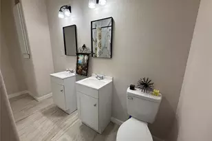 219 S 7th St, Beasley, TX 77417 - Photo 17