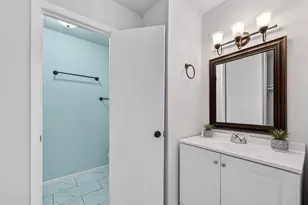 8046 Ellinger Ln, Houston, TX 77040 - Photo 33