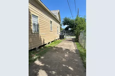 404 James Street, Houston, TX 77009 - Photo 7
