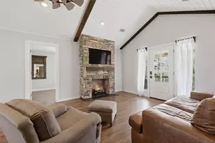 221 Oak Rd, Clear Lake Shores, TX 77565 - Photo 5