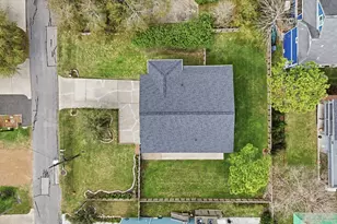 221 Oak Rd, Clear Lake Shores, TX 77565 - Photo 19