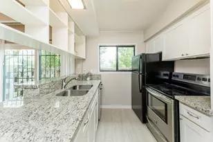 3809 N Braeswood Blvd, Houston, TX 77025 - Photo 9